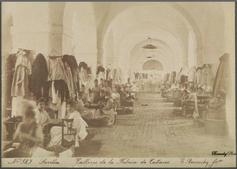 Talleres de mujeres de la Cigarreras en la Fábrica de Tabacos 1882 de Sevilla
